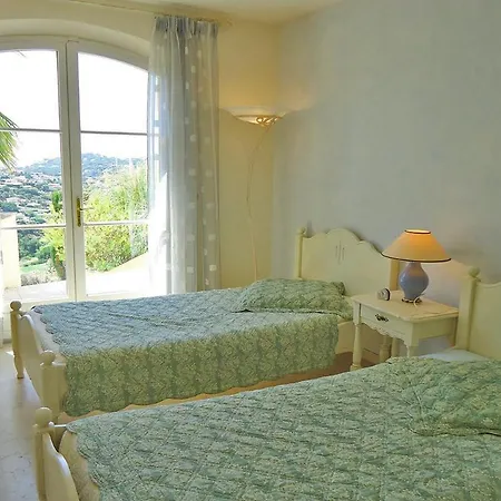 Sainte-maxime Sleeps 8 * Sainte-Maxime