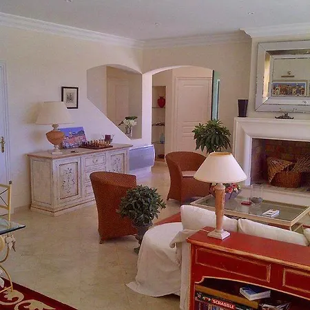Sainte-maxime Sleeps 8