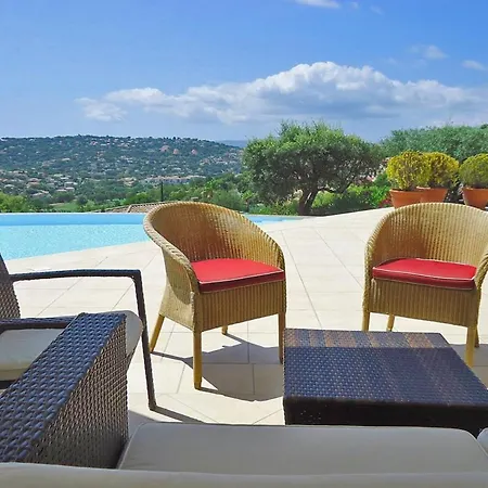 Sainte-maxime Sleeps 8 Holiday home Sainte-Maxime