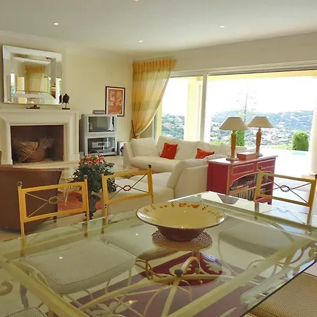 Holiday home Sainte-maxime Sleeps 8 *