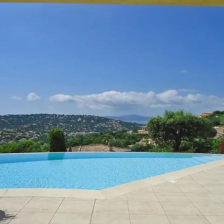Holiday home Sainte-maxime Sleeps 8