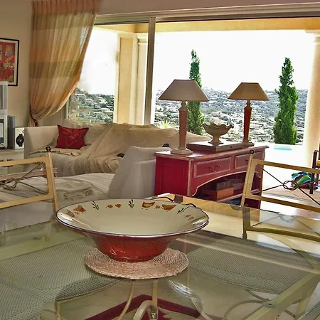 Sainte-maxime Sleeps 8