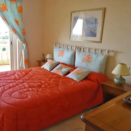 Holiday home Sainte-maxime Sleeps 8 *