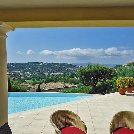Sainte-maxime Sleeps 8 Holiday home Sainte-Maxime