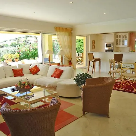Sainte-maxime Sleeps 8 Holiday home Sainte-Maxime