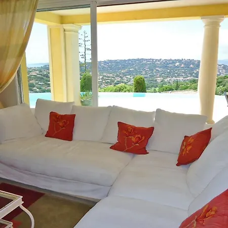 Sainte-maxime Sleeps 8 Holiday home Sainte-Maxime
